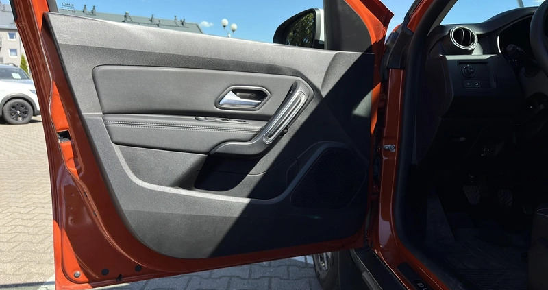 Dacia Duster cena 77500 przebieg: 12815, rok produkcji 2021 z Pionki małe 232